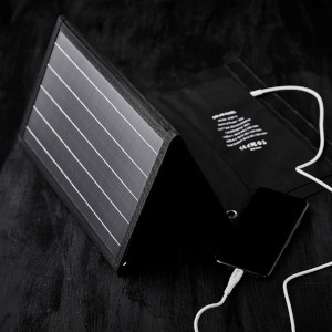 Lippa sammenklappelige solceller oplader mobiltelefon