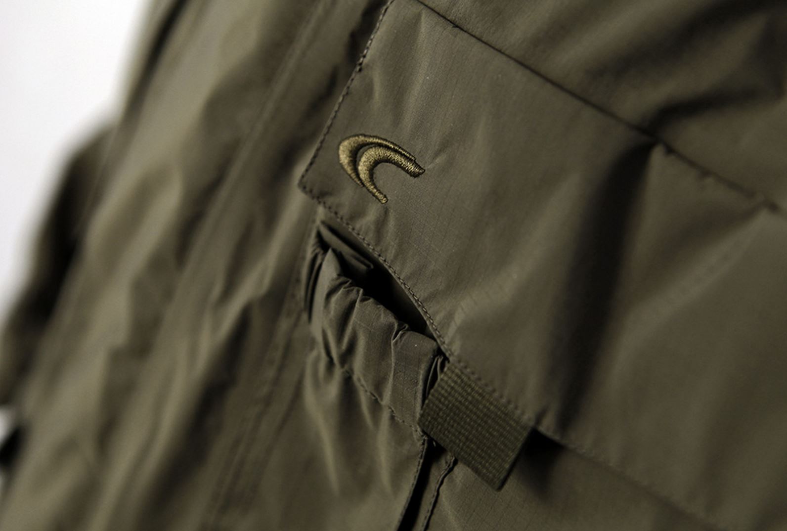 TRG GORE-TEX Rain Jacket Olive from Carinthia - buy here
